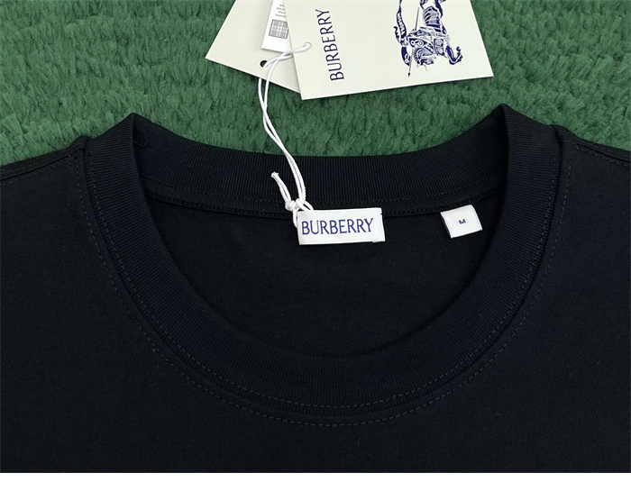 버버리 크로스 스티치 EKD 코튼 반팔 티셔츠